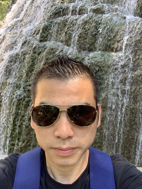 高兴的第二张照片--晋江相亲网