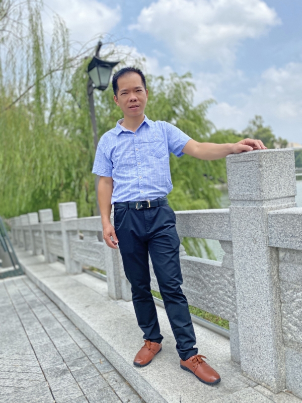 奇峰向阳的第一张照片--晋江相亲网