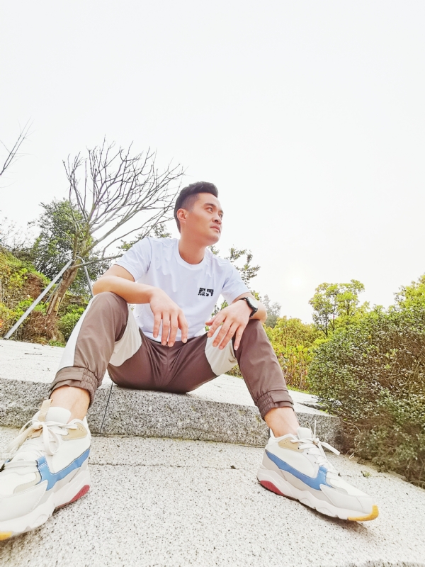 一个人，干净利落的第一张照片--晋江相亲网