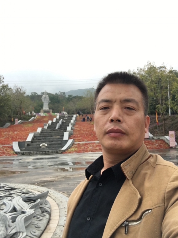 开心的松鼠的第一张照片--晋江相亲网