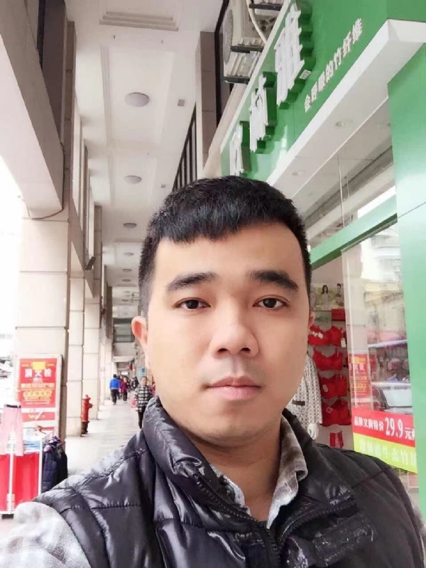 小小怪兽的第一张照片--晋江相亲网