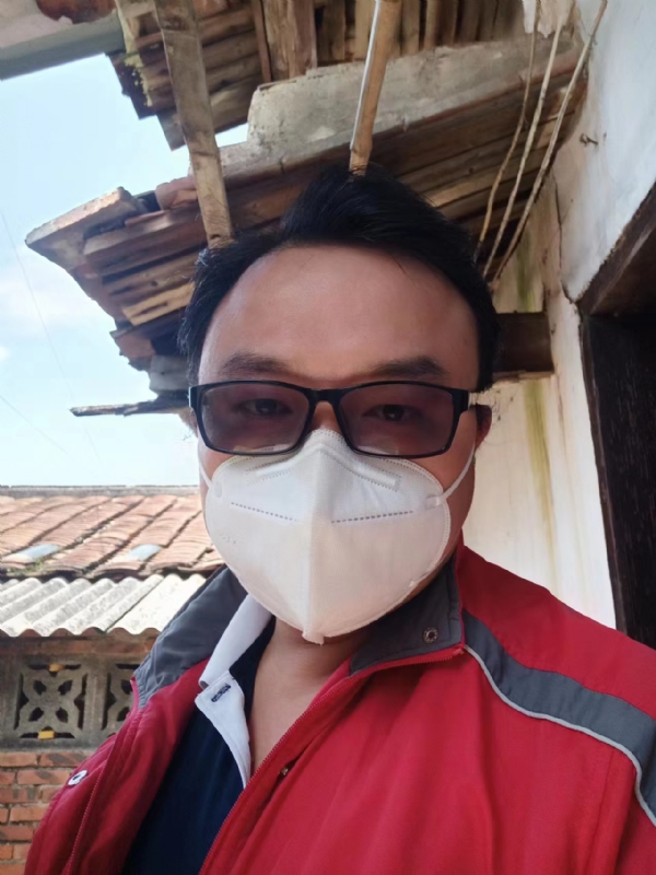 如影随形的第一张照片--晋江相亲网